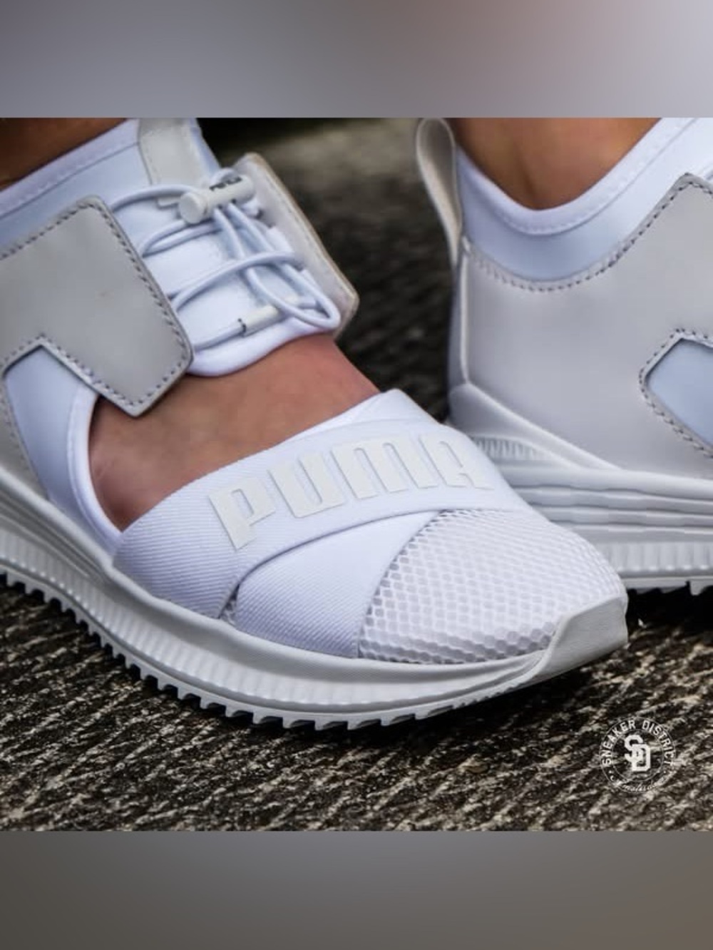 Fenty x Puma Avid Rihanna Cut-Out Sneakers White - Size 8.5